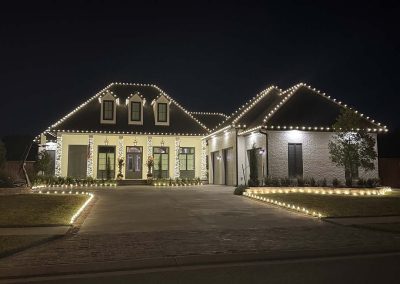 Two Tone Home Icicle Columns